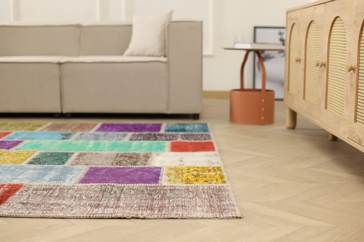 Vintage Turkish Area Rug 6x9 ft — Mixcolor Patchwork (No. 46533)