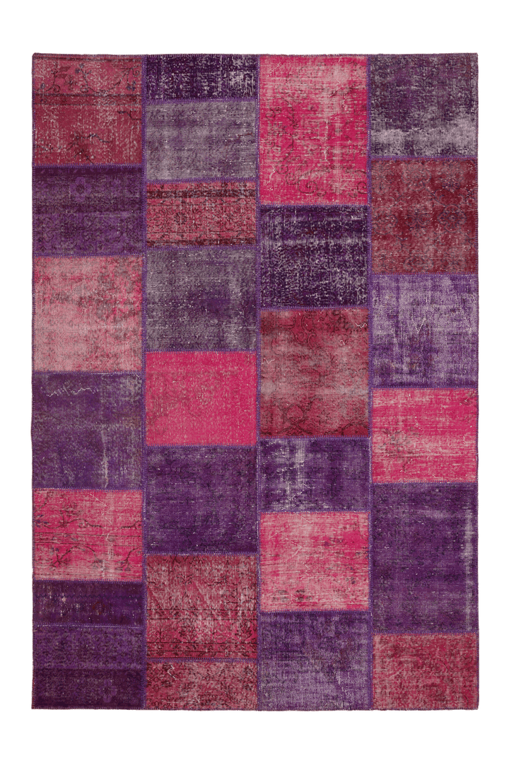 Vintage Turkish Area Rug 6x9 ft — Pink Patchwork