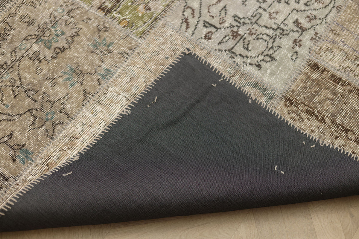 Vintage Turkish Area Rug 6x9 ft — Gray & Beige Patchwork