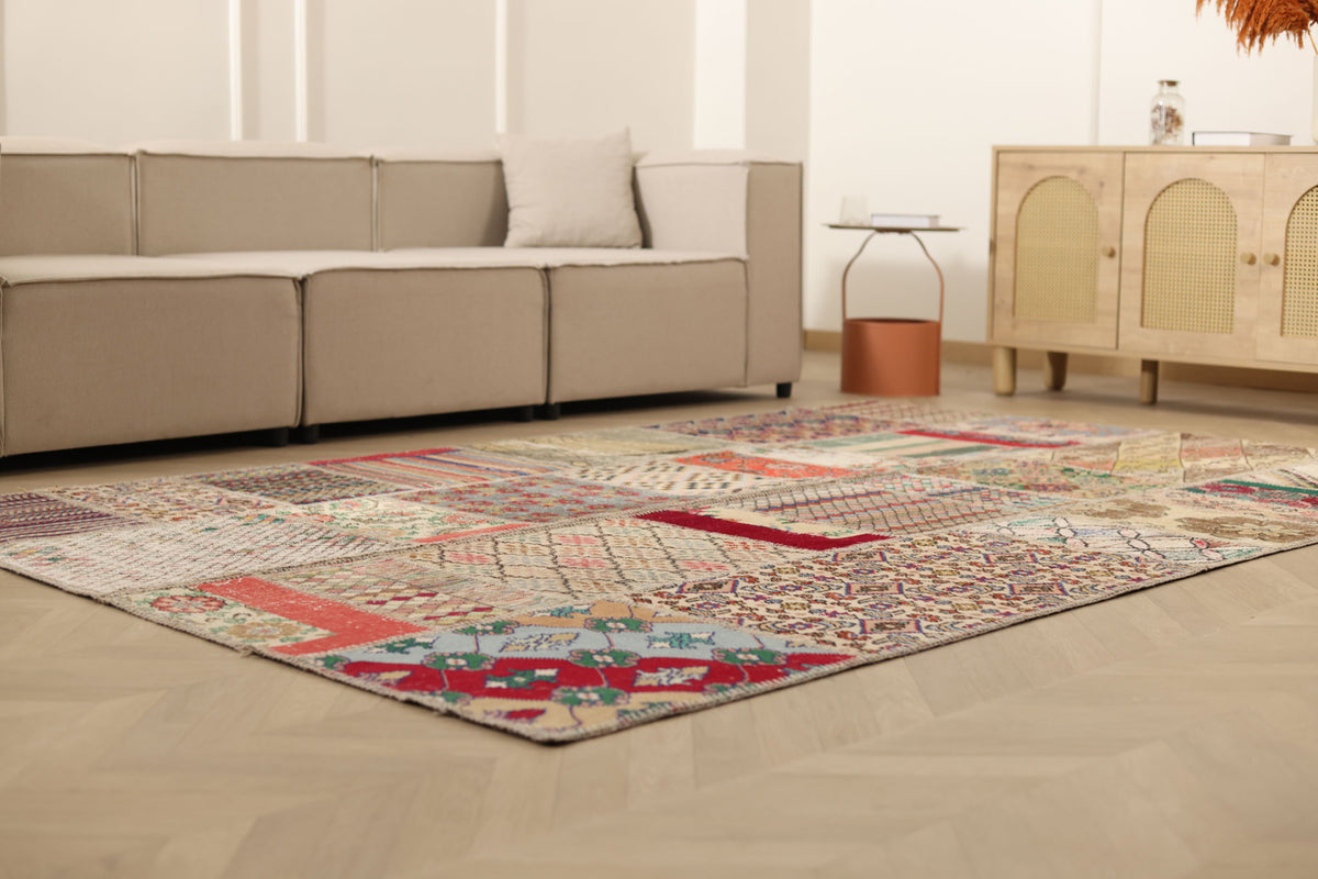Vintage Turkish Area Rug 6x9 ft — Mixcolor Patchwork (No. 46543)