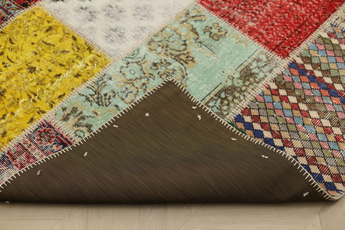 Vintage Turkish Area Rug 6x9 ft — Mixcolor Patchwork (No. 46551)