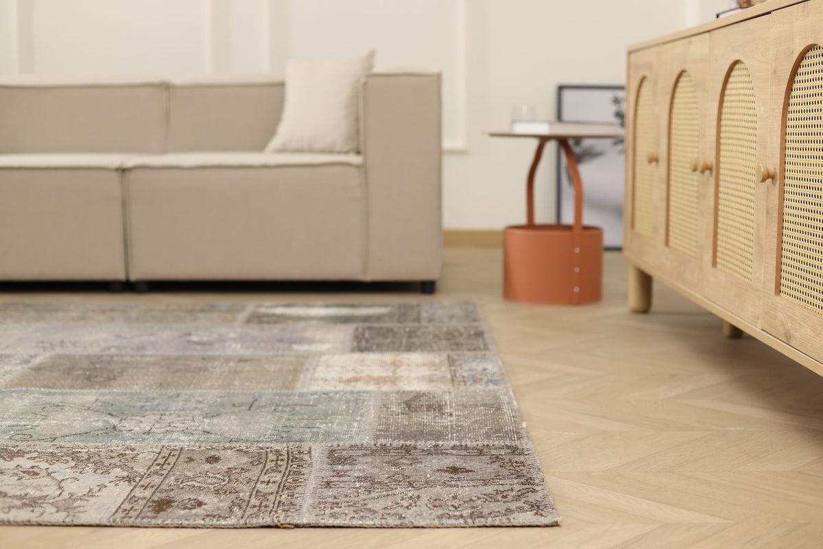 Vintage Turkish Area Rug 6x10 ft — Gray & Beige Patchwork