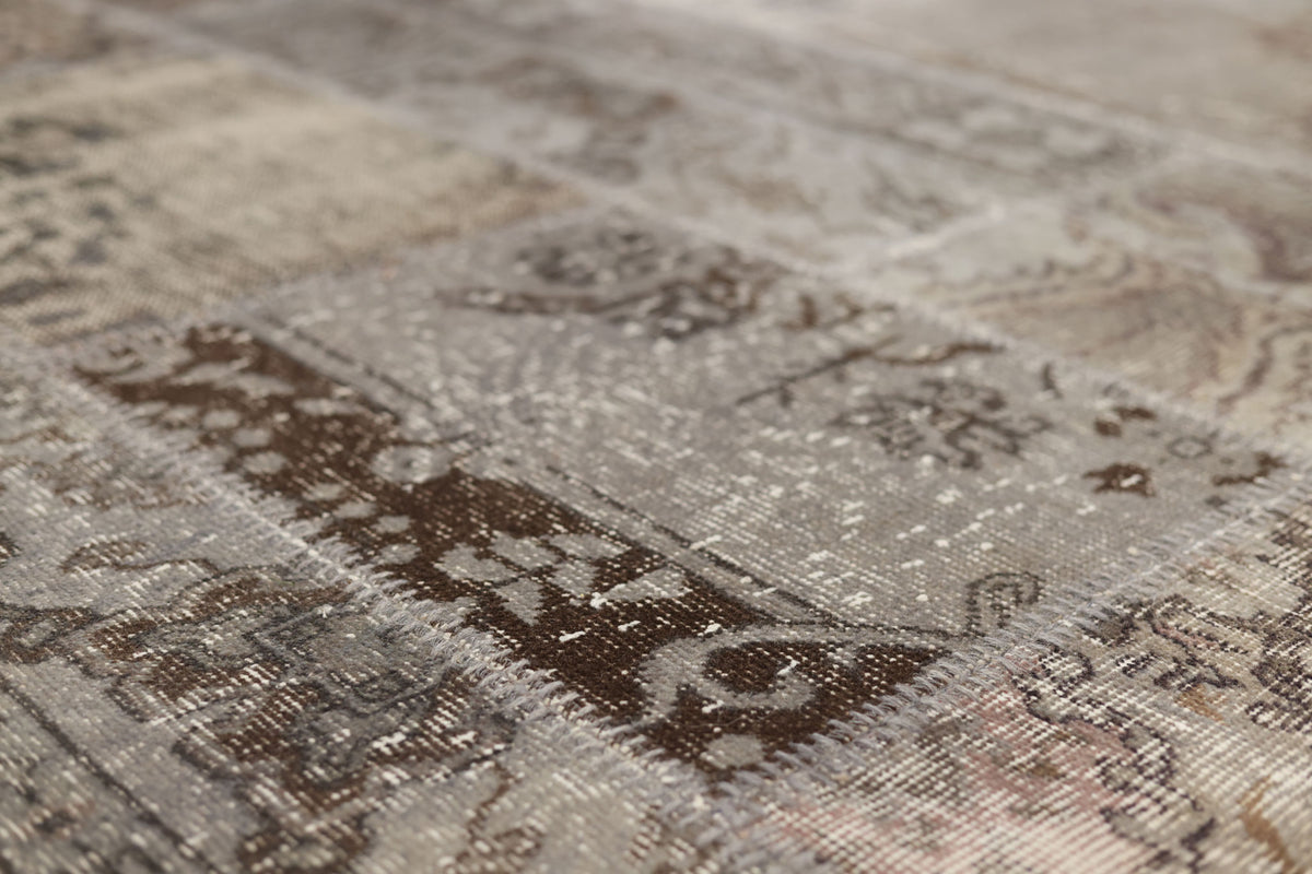 Vintage Turkish Area Rug 6x9 ft — Gray Patchwork