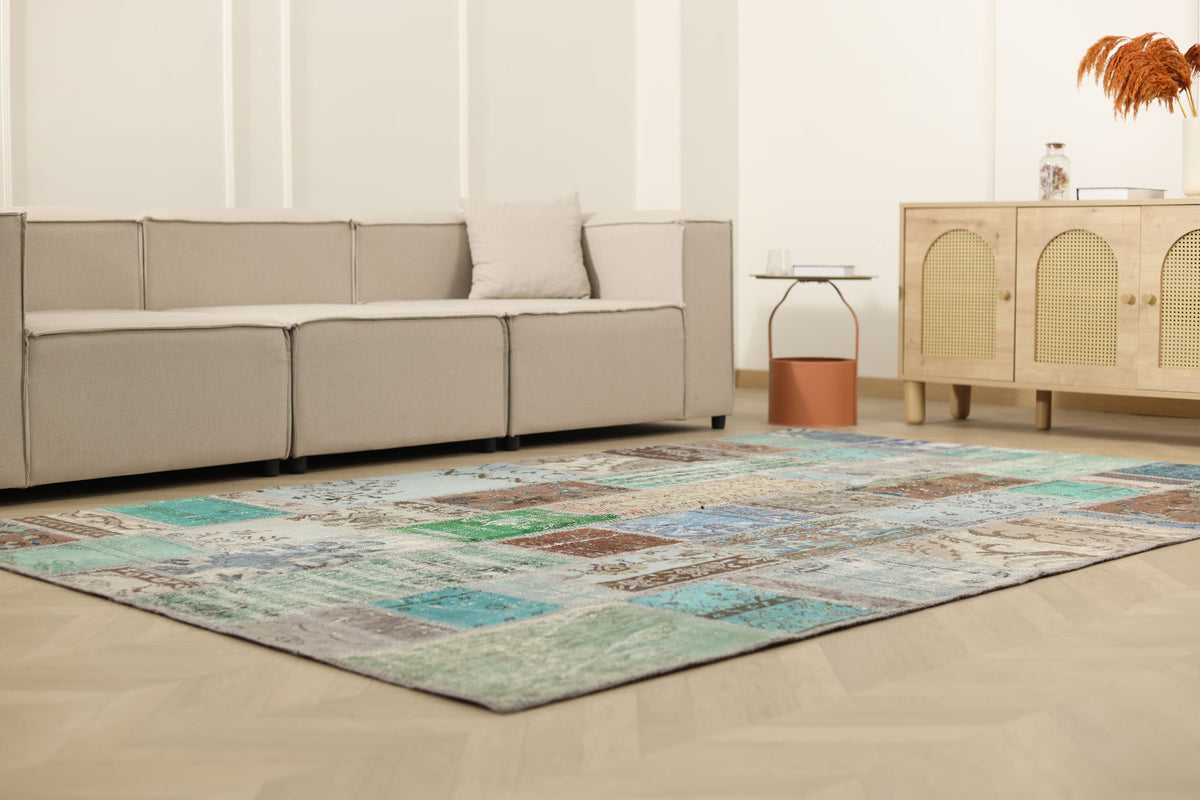 Vintage Turkish Area Rug 6x9 ft — Mixcolor Patchwork (No. 46559)