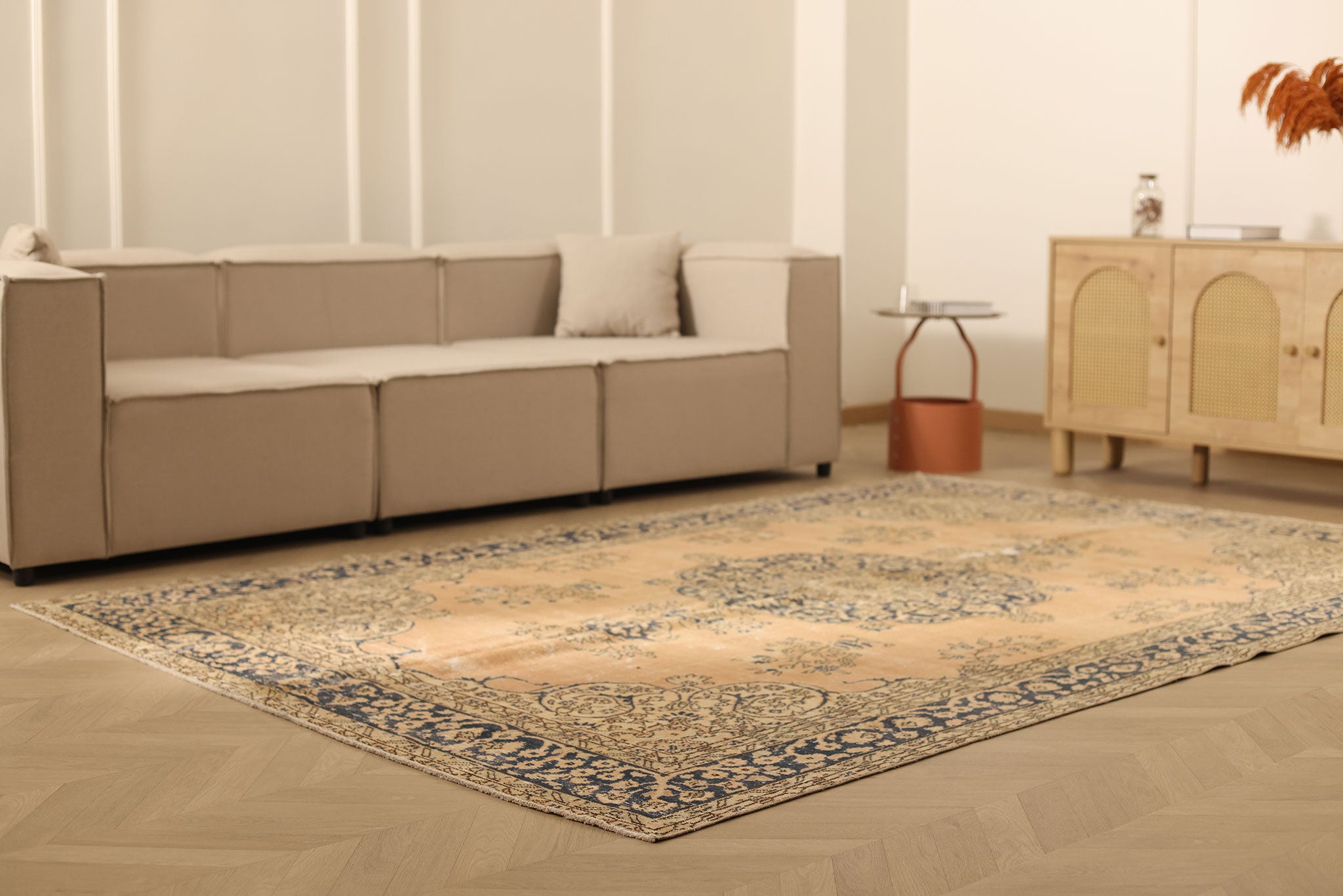 Vintage Isparta Turkish Area Rug 6x10 ft — Beige & Blue Floral (No. 47921)