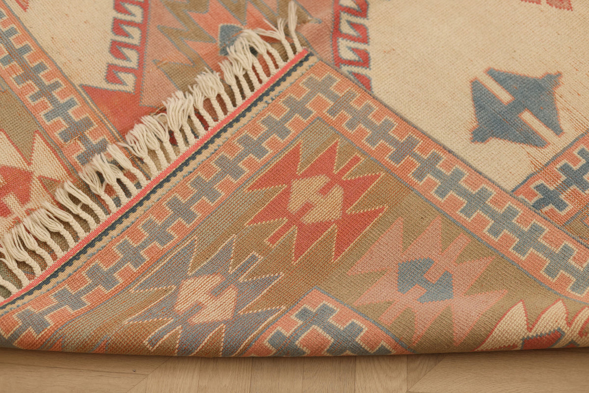 Vintage Niğde Turkish Area Rug 5x7 ft — Beige & Pink Geometric (No. 48003)
