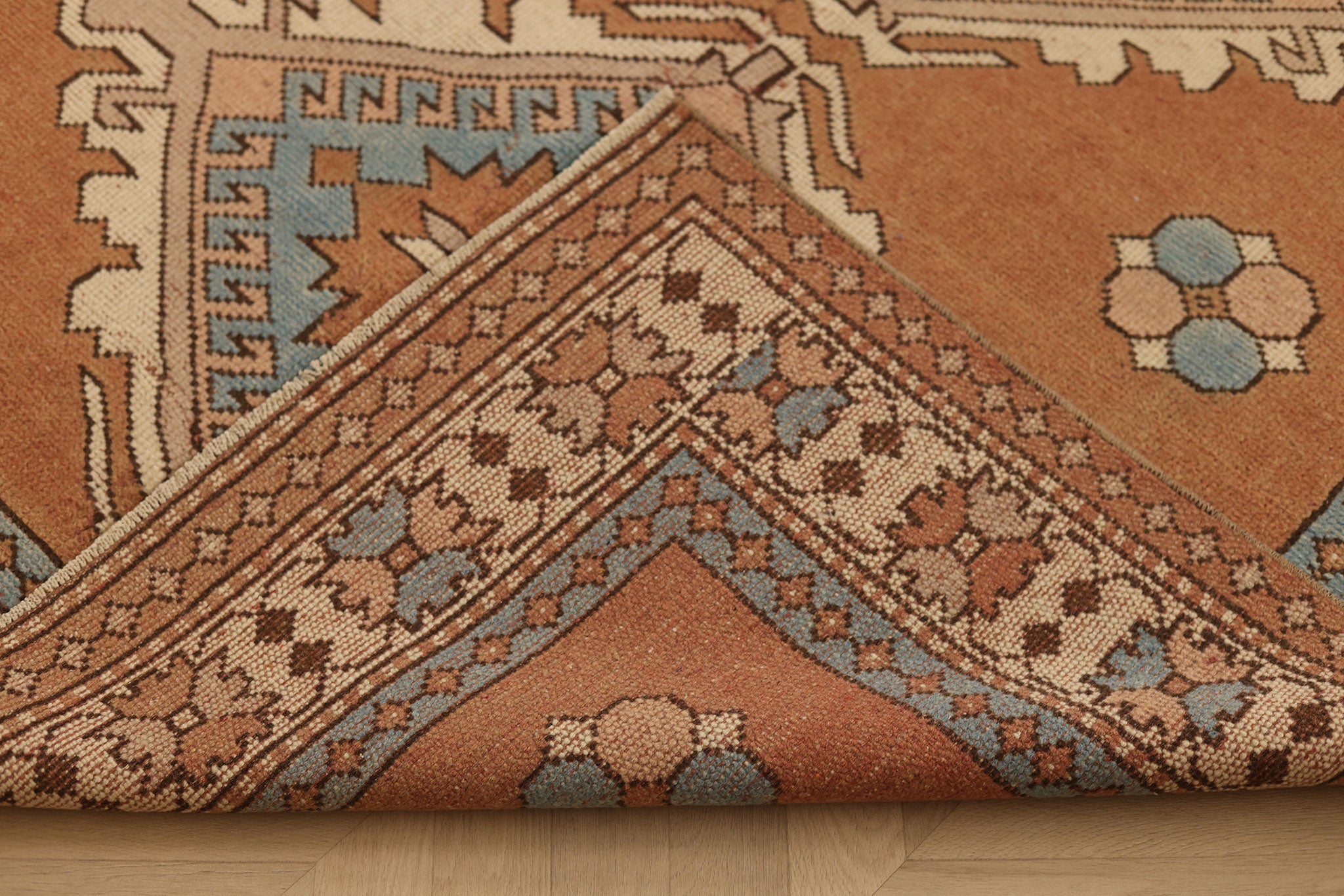 Vintage Niğde Turkish Area Rug 5x8 ft — Brown & Blue Geometric