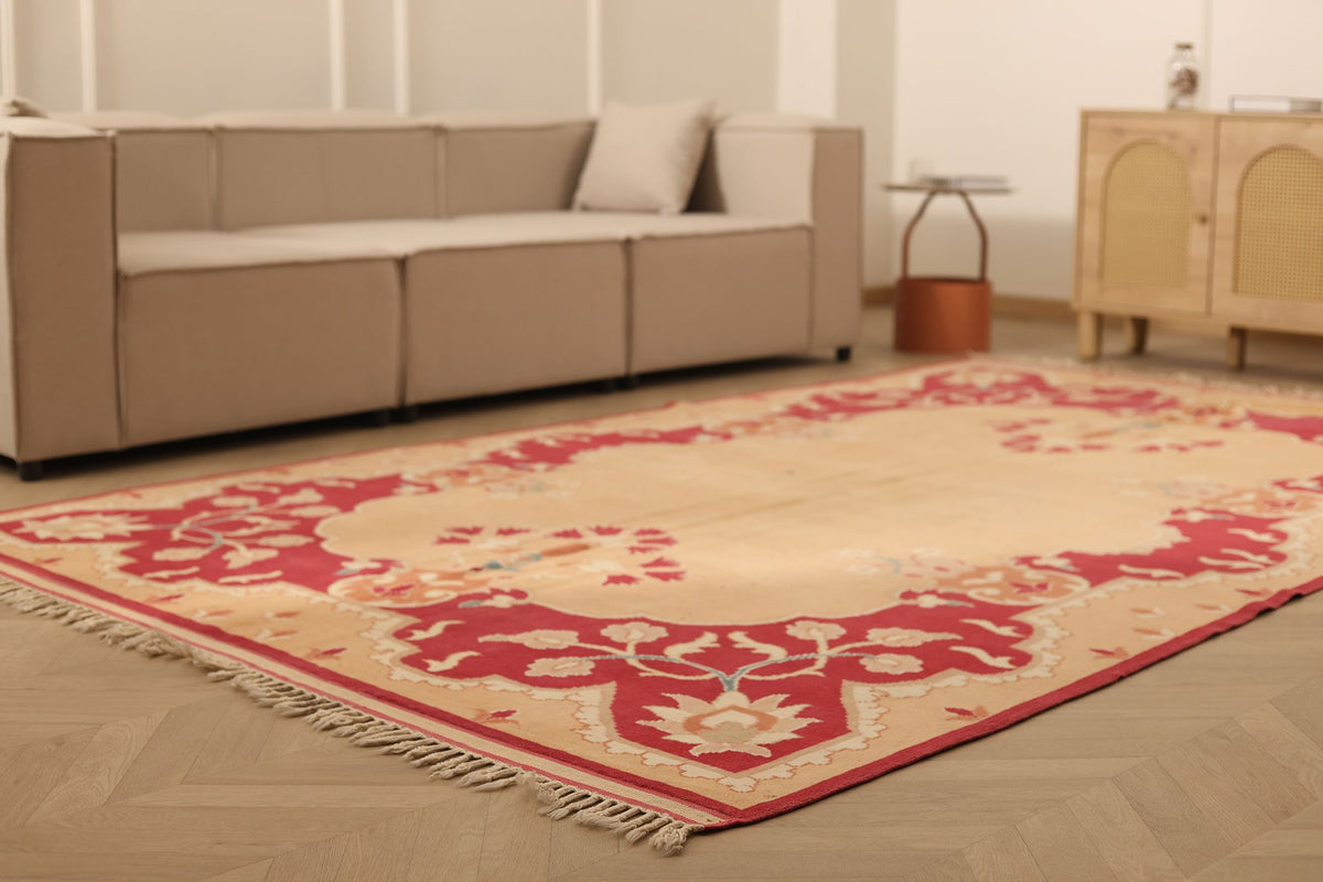 Vintage Uşak Turkish Area Rug 7x11 ft — Beige & Red Floral