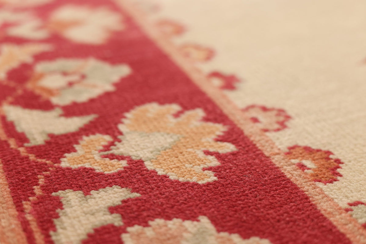 Vintage Uşak Turkish Area Rug 4x7 ft — Beige & Red Floral