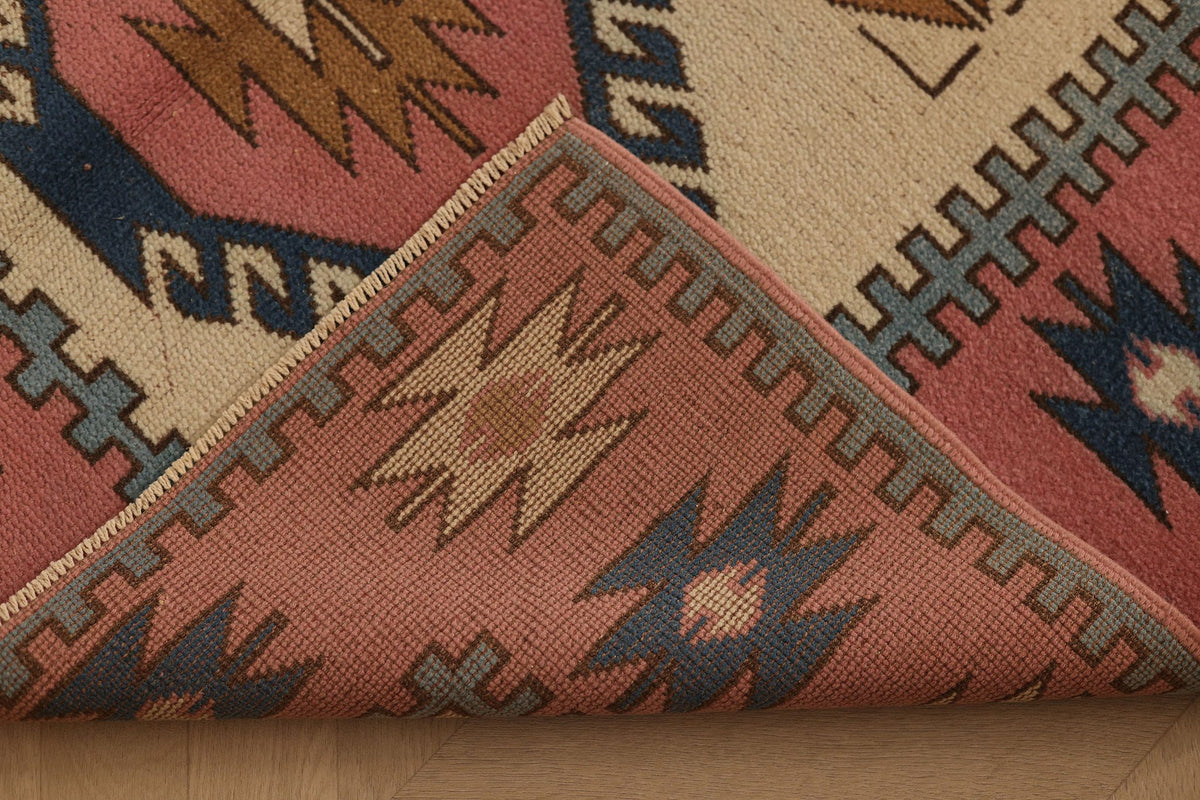 Vintage Nevşehir Turkish Area Rug 4x6 ft — Beige & Pink Geometric