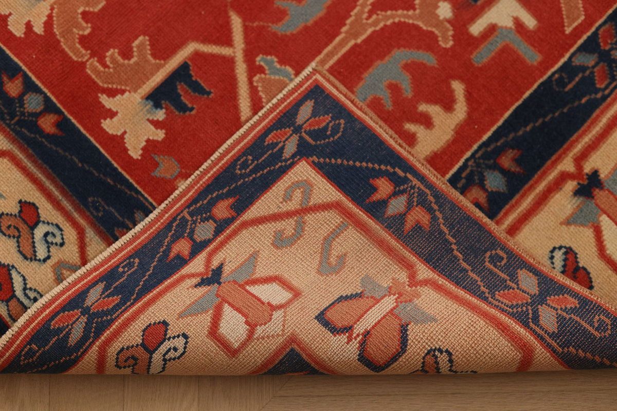 Vintage Uşak Turkish Area Rug 4x6 ft — Red & Blue Floral