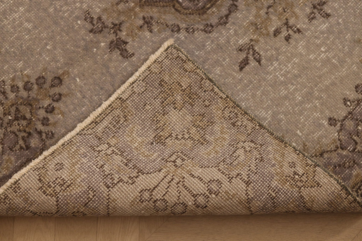 Vintage Isparta Turkish Area Rug 4x7 ft — Gray & Beige Floral