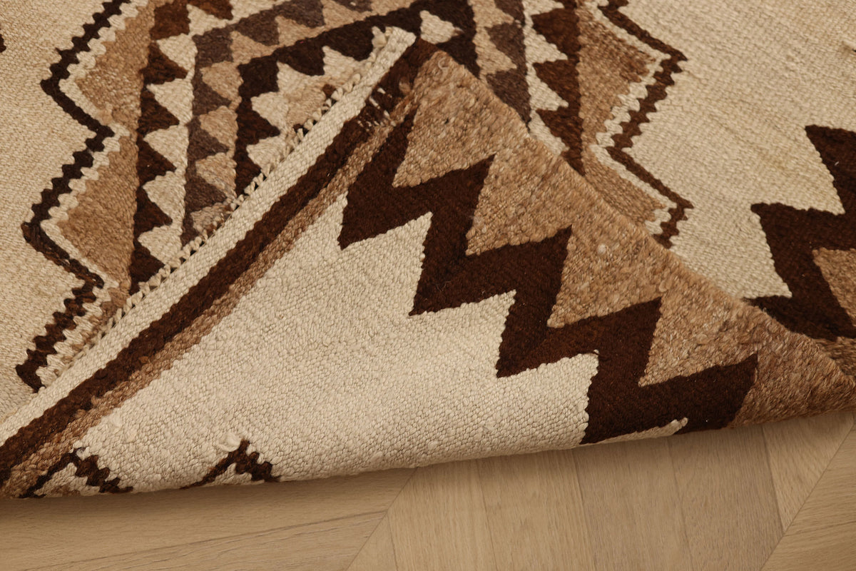Hekhurek Persian Style Kilim Runner Rug