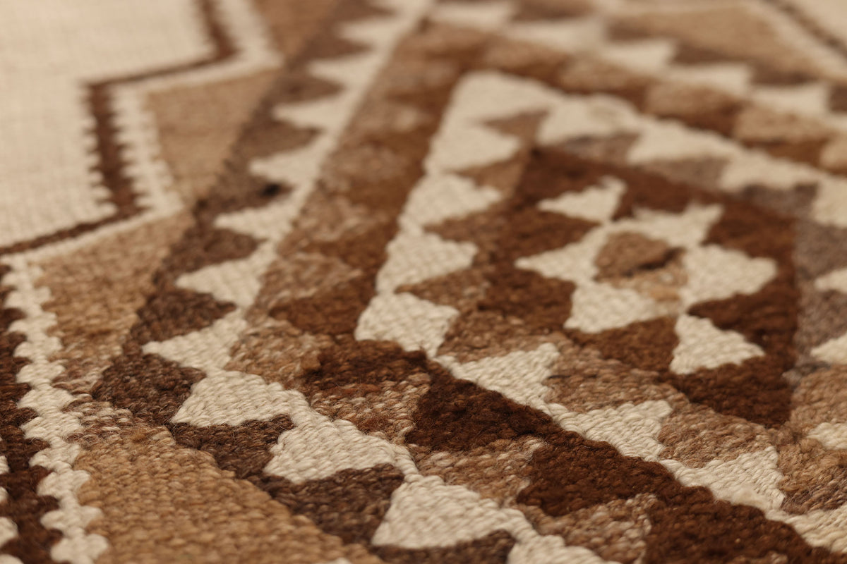 Hekhurek Persian Style Kilim Runner Rug