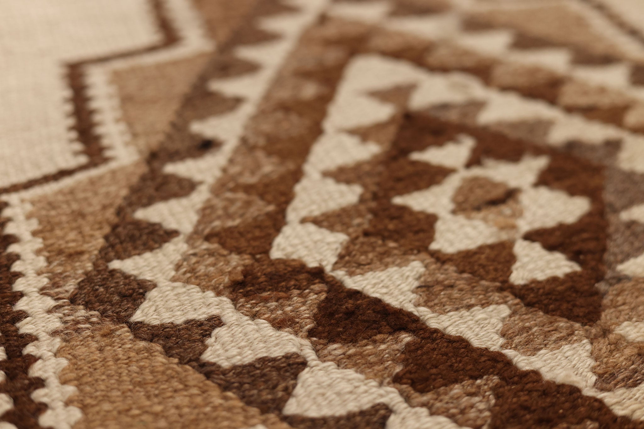 Hekhurek Persian Style Kilim Runner Rug