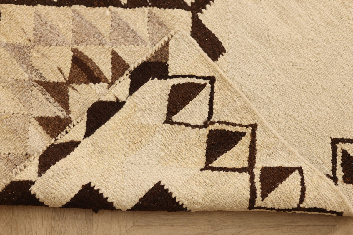 Vintage Southeastern Persian Style Kilim Runner Rug 3x11 ft — Beige & Brown Geometric