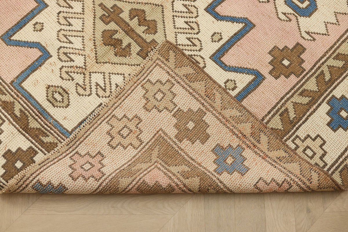 Vintage Kars Turkish Area Rug 4x6 ft — Pink & White Geometric