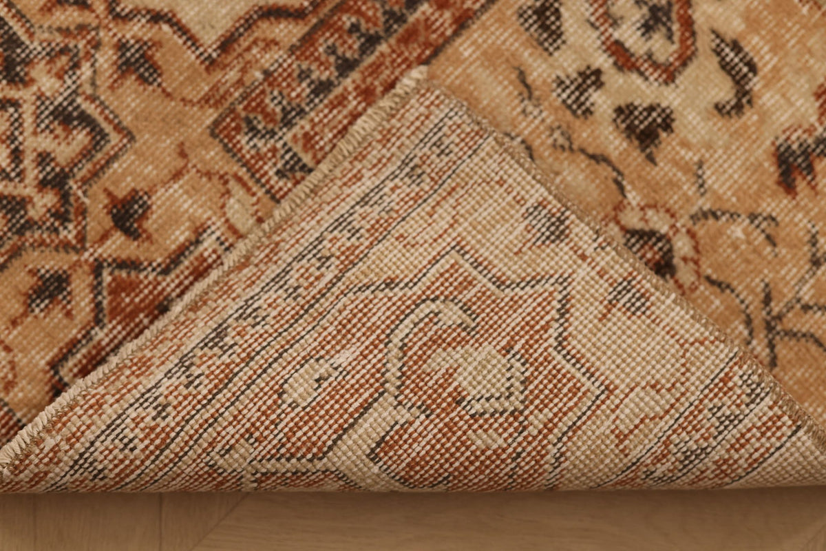 Vintage Isparta Turkish Runner Rug 2x5 ft — Beige & Brown Floral