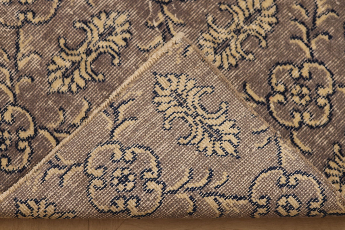 Vintage Isparta Turkish Runner Rug 2x8 ft — Gray & Beige Floral