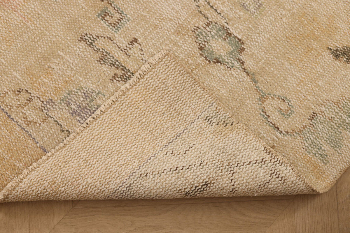 Vintage Manisa Turkish Runner Rug 3x9 ft — Beige & Gray Floral