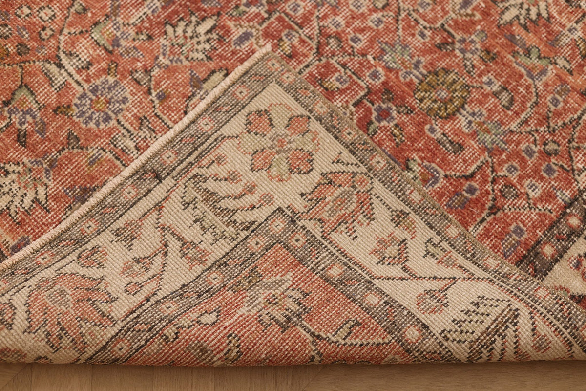 Vintage Isparta Turkish Area Rug 6x10 ft — Red & Beige Floral