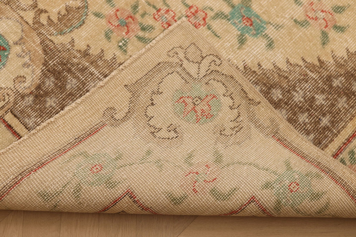 Vintage Isparta Turkish Area Rug 5x9 ft — Beige & Brown Floral