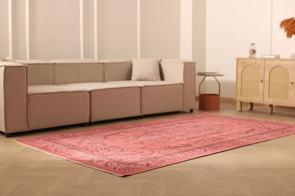 Vintage Isparta Turkish Area Rug 5x9 ft — Pink Floral