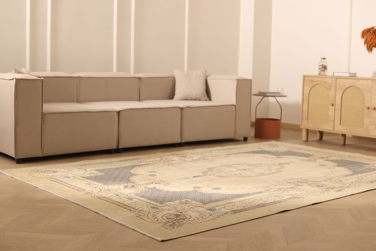 Vintage Isparta Turkish Area Rug 7x10 ft — Beige & Gray Floral