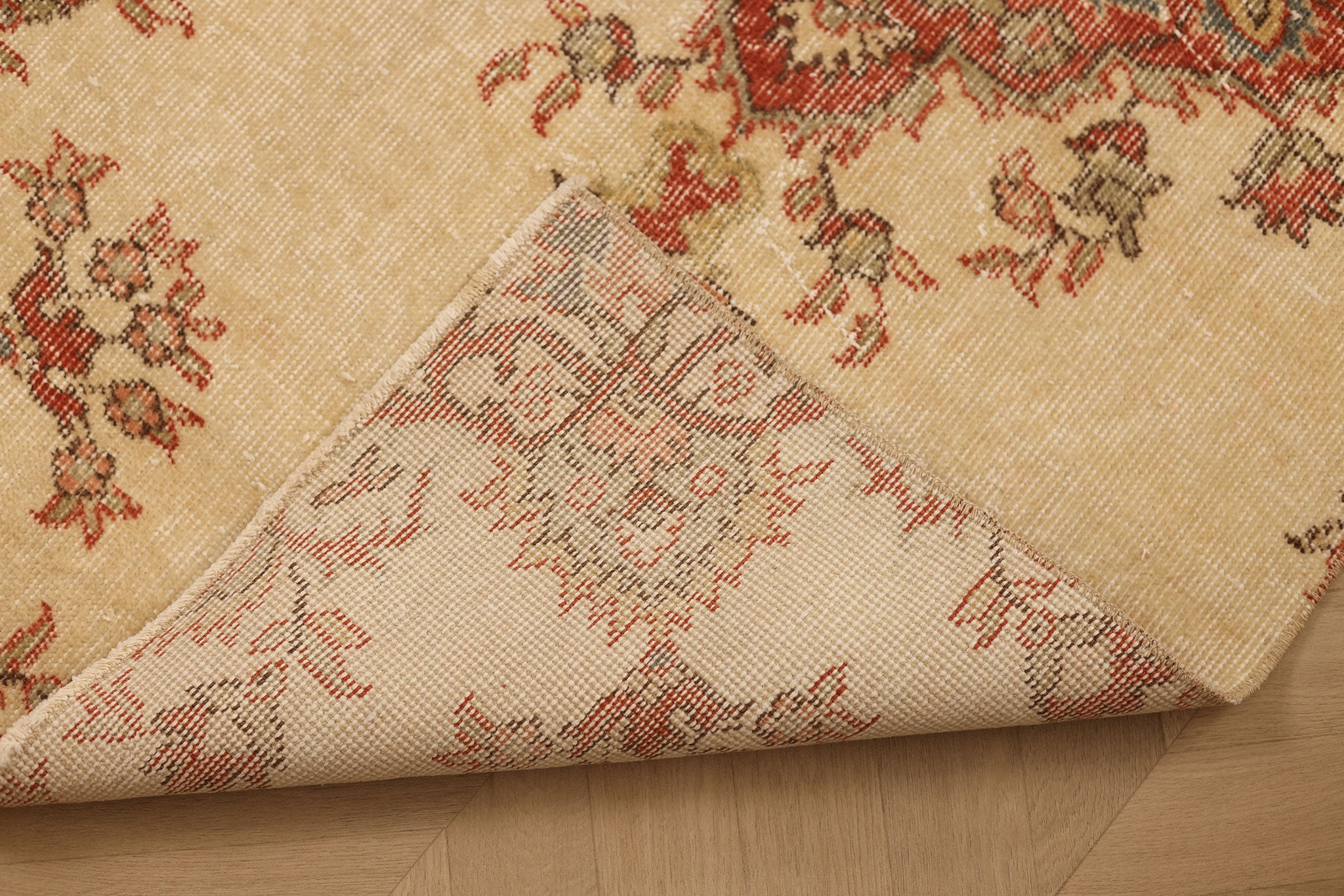 Vintage Isparta Turkish Runner Rug 2x4 ft — Beige & Red Floral
