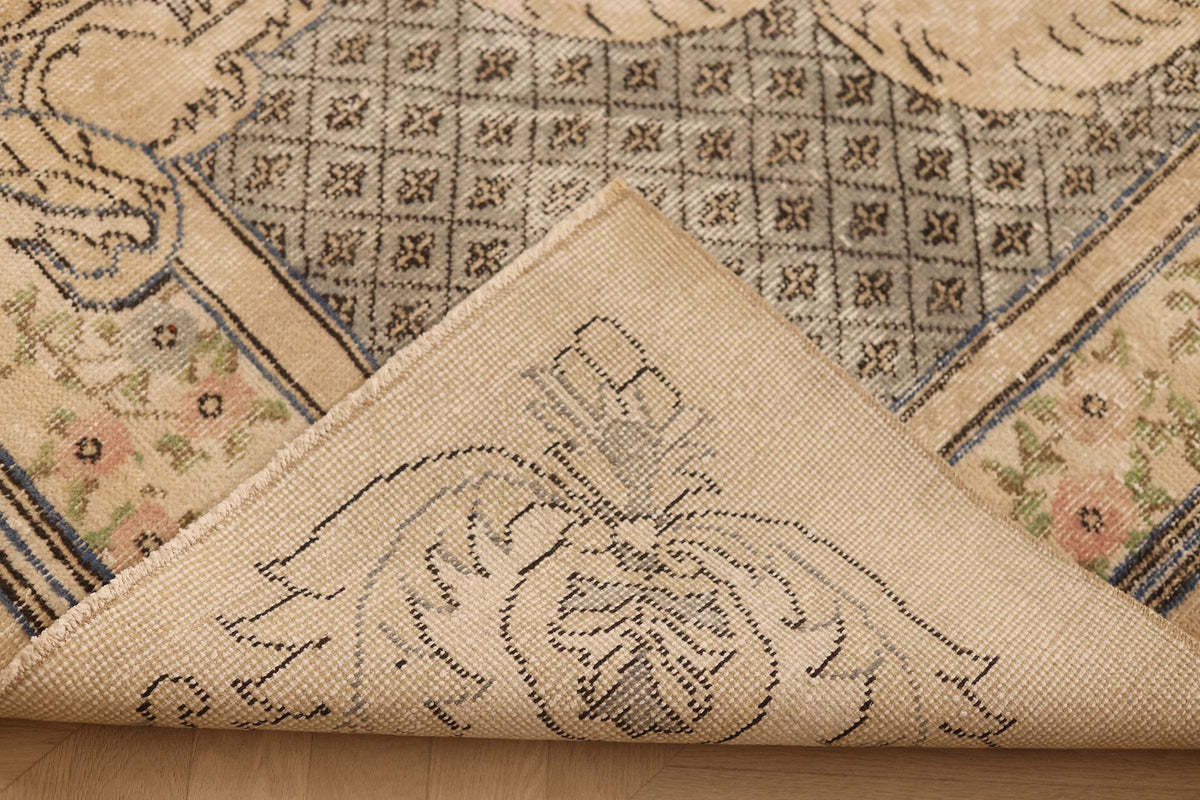Vintage Isparta Turkish Area Rug 6x8 ft — Beige & Blue Floral