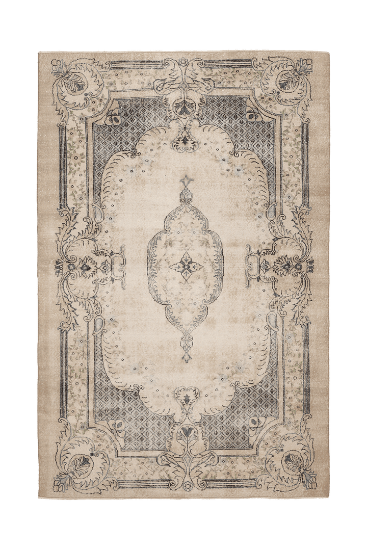 Vintage Isparta Turkish Area Rug 6x8 ft — Beige & Blue Floral