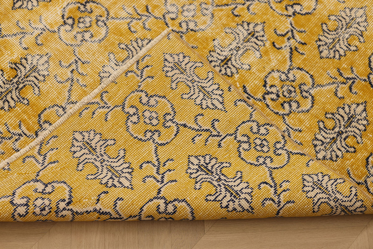 Vintage Isparta Turkish Area Rug 5x8 ft — Yellow & Gray Floral