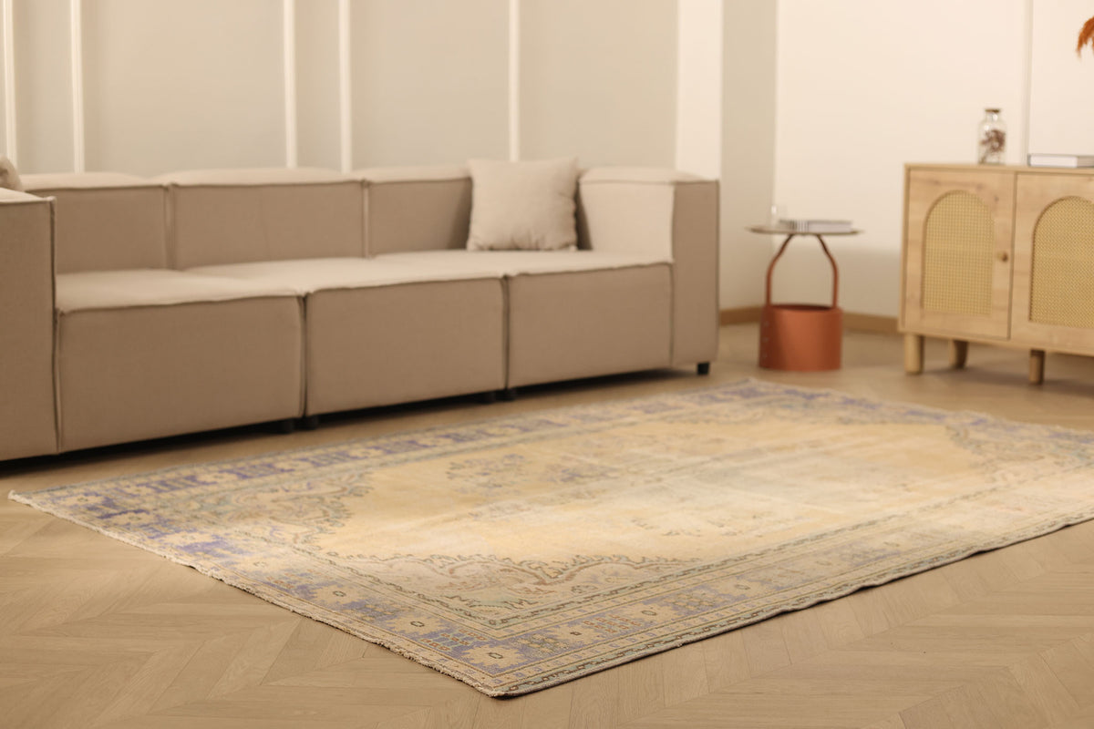 Vintage Manisa Turkish Area Rug 6x8 ft — Beige & Blue Floral