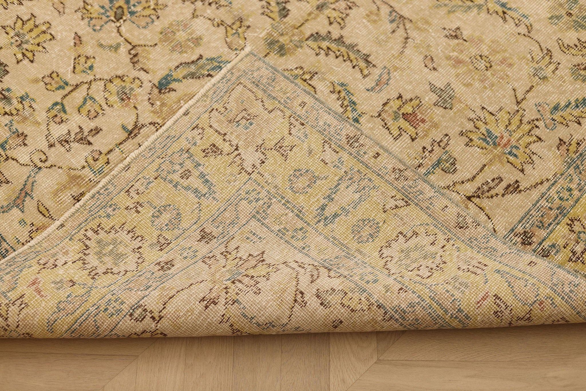 Vintage Isparta Turkish Area Rug 5x7 ft — Beige & Blue Floral