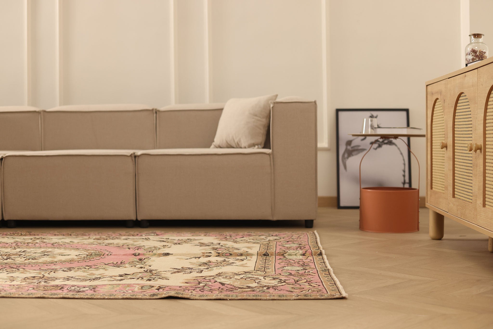 Vintage Isparta Turkish Area Rug 5x8 ft — Beige & Pink Floral (No. 53282)