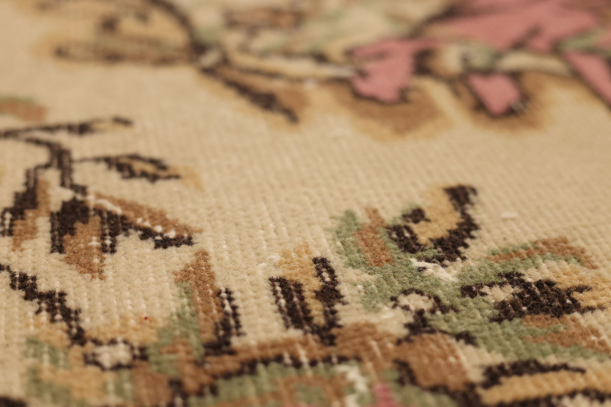 Vintage Isparta Turkish Area Rug 5x8 ft — Beige & Pink Floral (No. 53282)