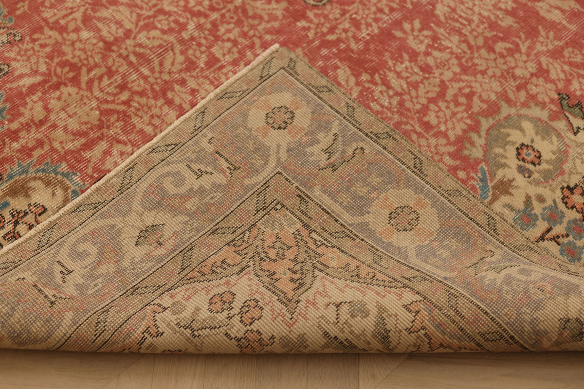 Vintage Isparta Turkish Area Rug 6x9 ft — Red & Beige Floral (No. 53291)