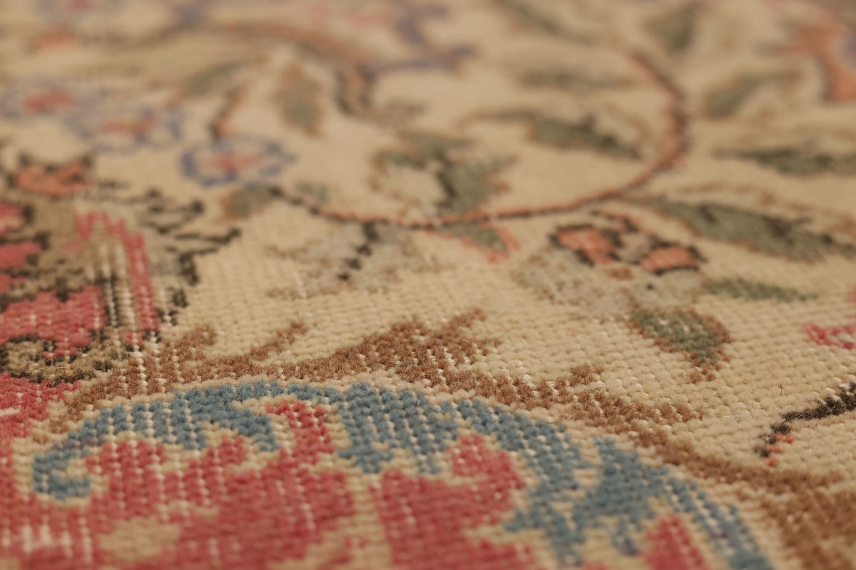 Vintage Isparta Turkish Area Rug 6x9 ft — Red & Beige Floral (No. 53291)