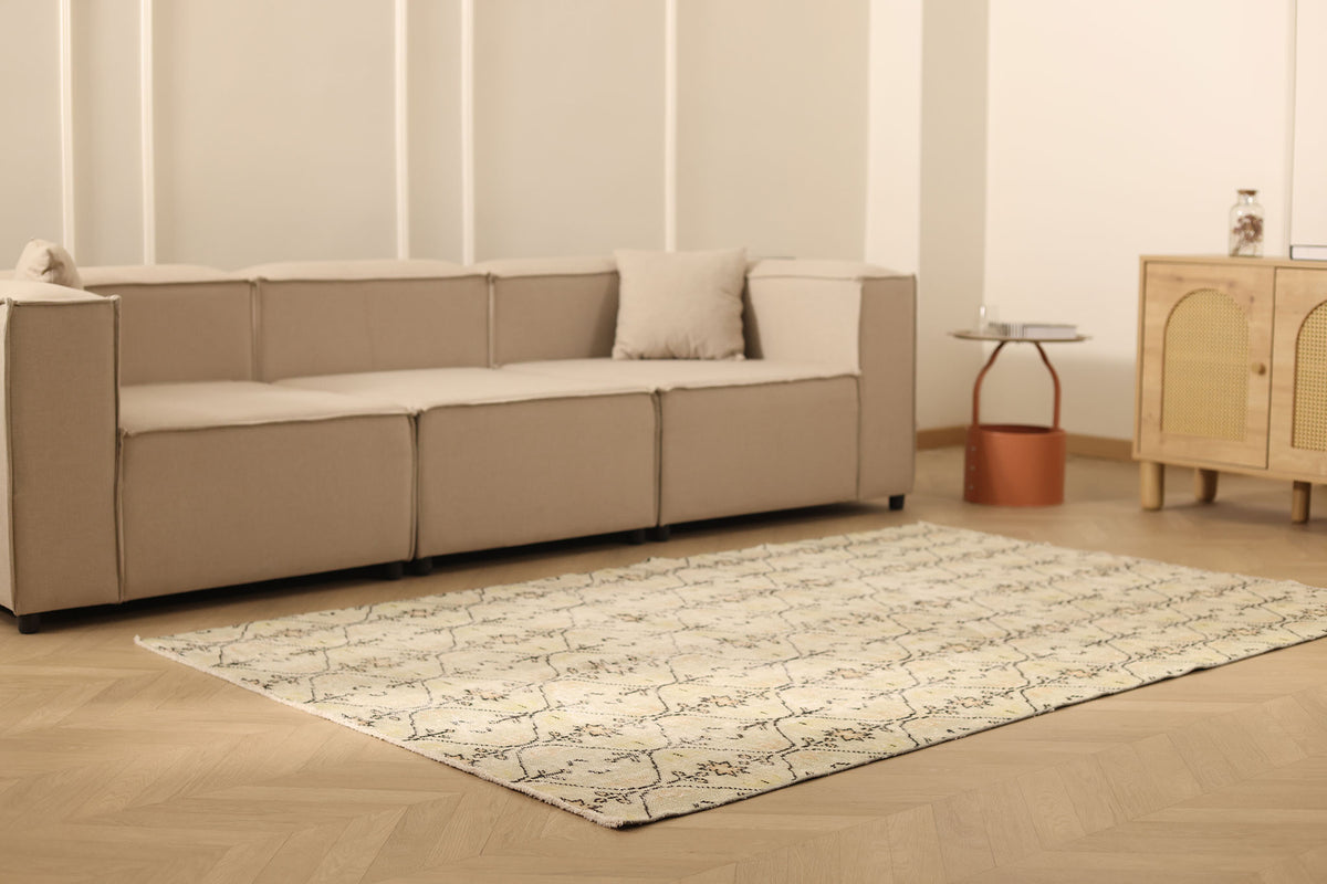 Vintage Manisa Turkish Area Rug 5x7 ft — Beige & Gray Geometric