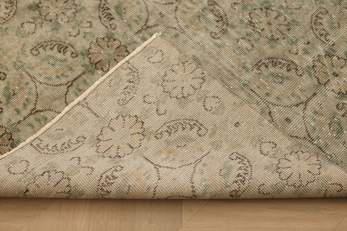 Vintage Isparta Turkish Area Rug 4x8 ft — Gray & Beige Floral
