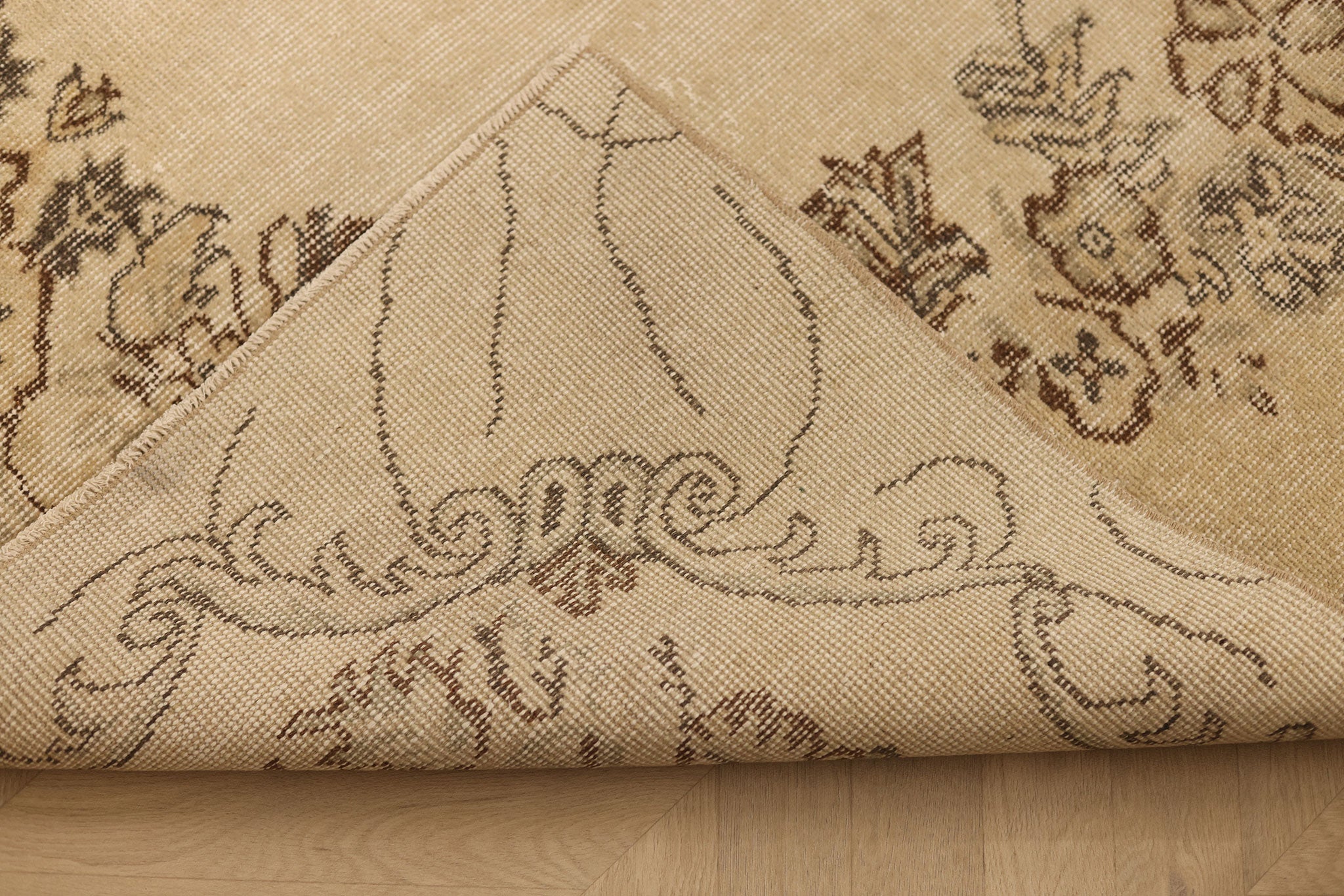 Vintage Isparta Turkish Area Rug 5x9 ft — Beige & Brown Floral (No. 53873)