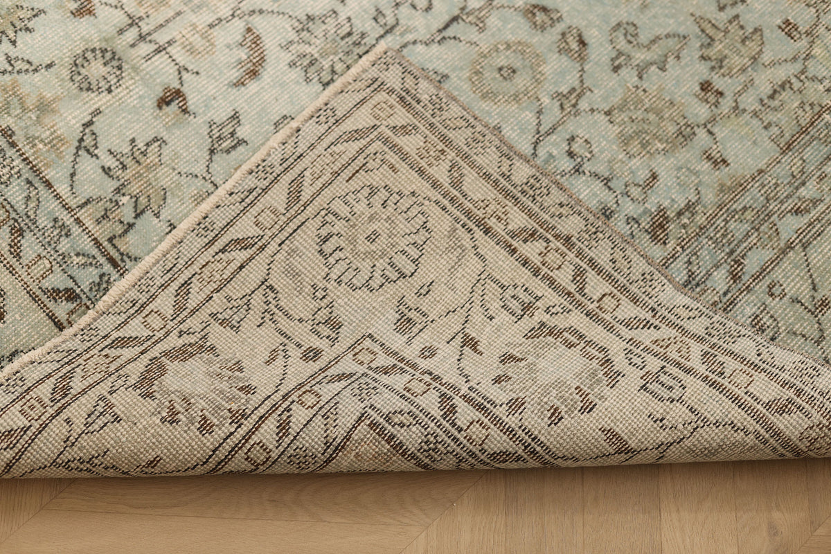 Vintage Isparta Turkish Area Rug 5x9 ft — Gray & Blue Floral