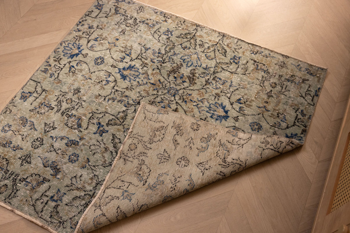 Handmade vintage Isparta wool and cotton rug in gray and navy floral patterns, 3x3 ft bohemian style.