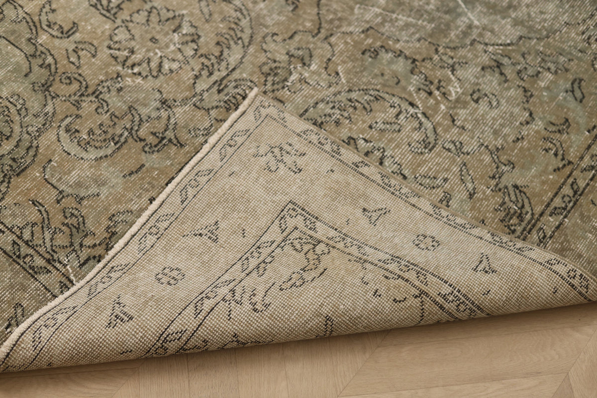 Vintage Isparta Turkish Area Rug 4x8 ft — Beige & Gray Floral