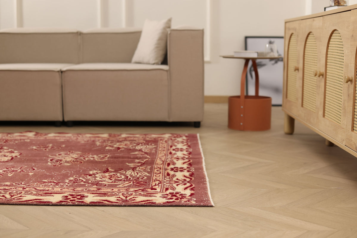 Vintage Isparta Turkish Area Rug 5x8 ft — Red & Beige Floral (No. 55196)