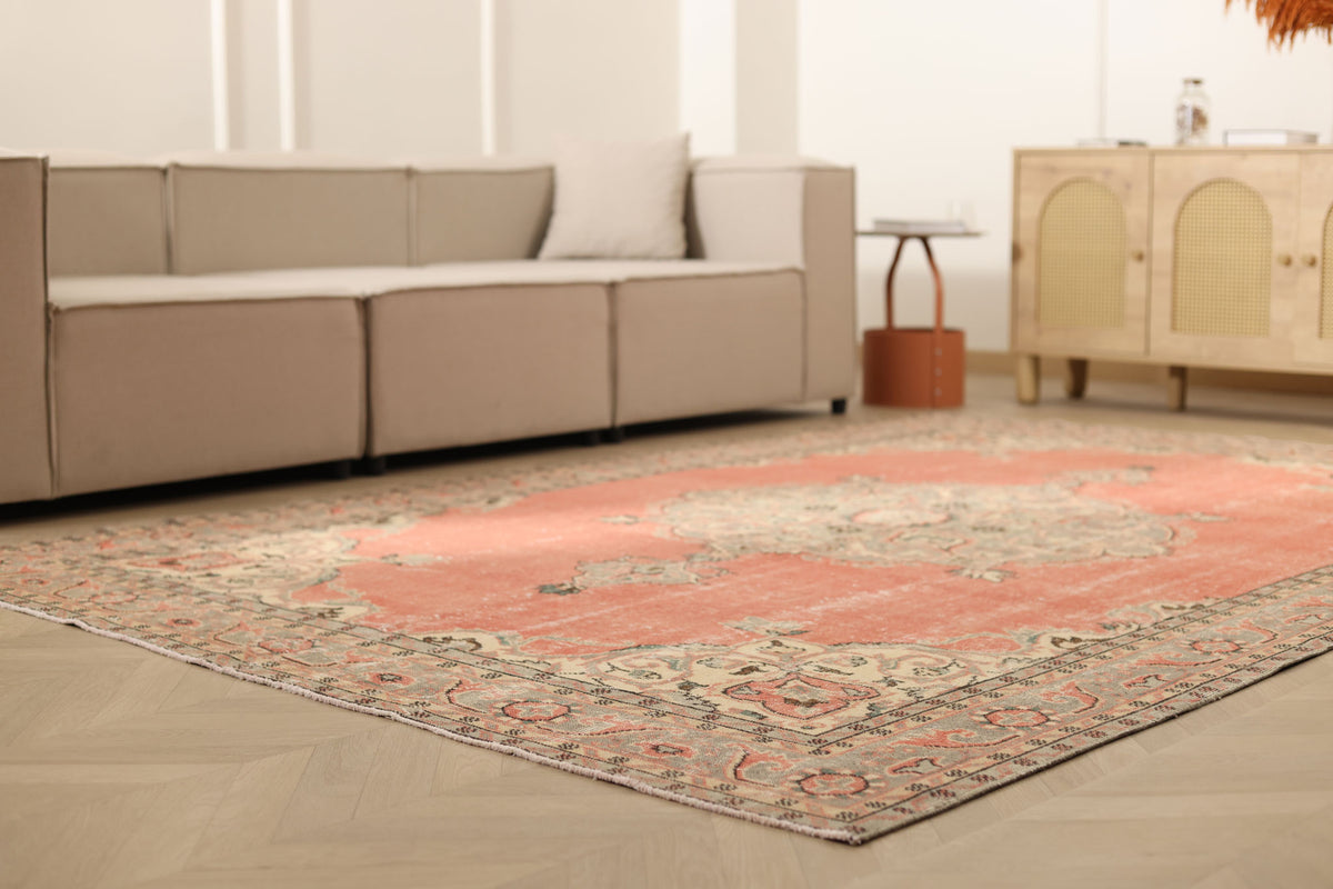 Vintage Isparta Turkish Area Rug 6x10 ft — Red Floral (No. 55199)