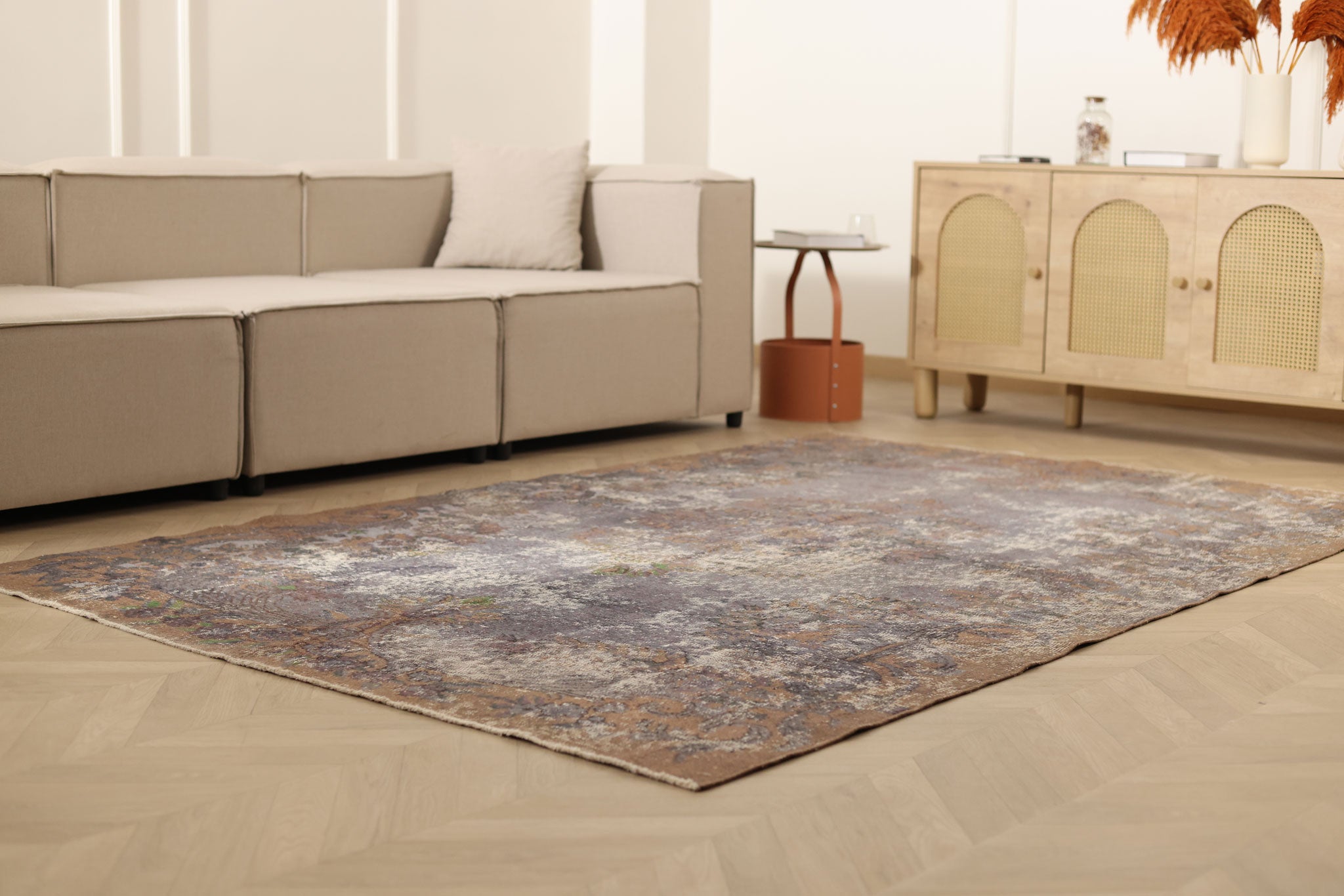 Vintage Isparta Turkish Area Rug 5x8 ft — Gray & Brown Floral (No. 55204)