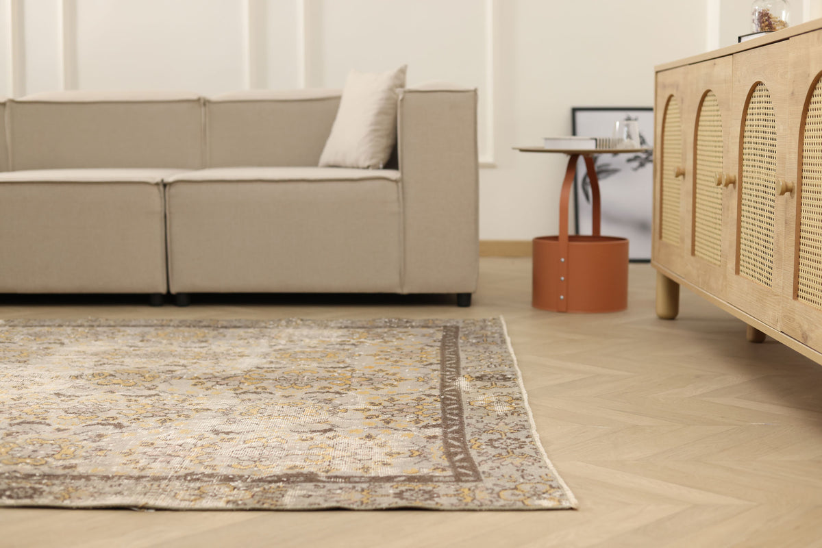 Vintage Isparta Turkish Area Rug 6x9 ft — Gray & Yellow Distressed
