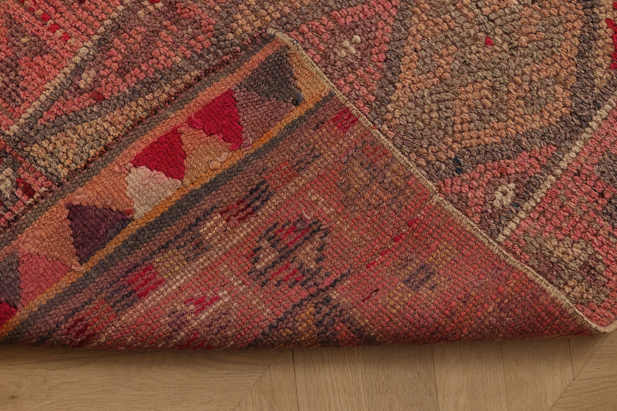 Othvekar Persian Style Runner Rug