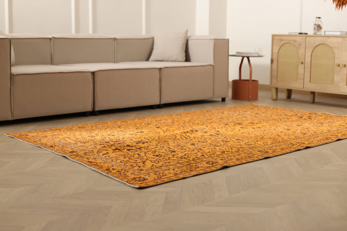Vintage Isparta Turkish Area Rug 5x9 ft — Orange Floral (No. 55603)